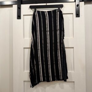 Black and White Striped Women's Calf Length Tie Pants